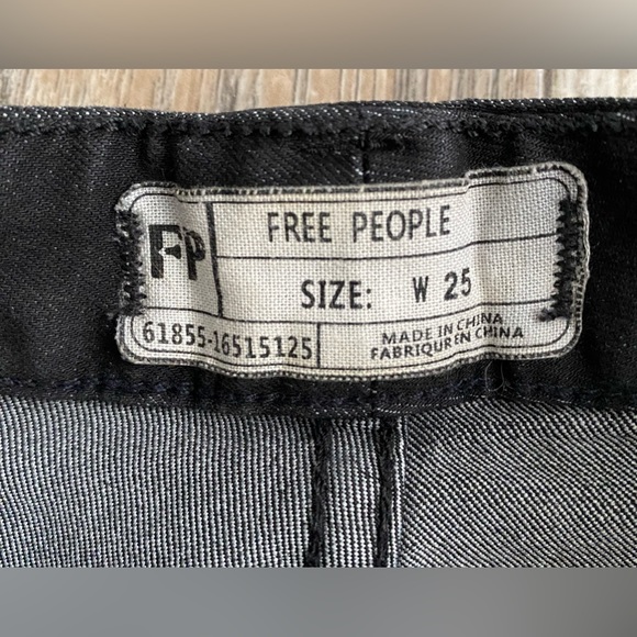 FREE PEOPLE Skinny Jeans Size 25 - Picture 3 of 3